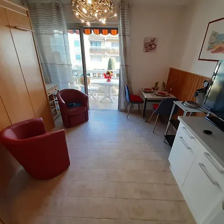 Cosy A 500m Du Port De Frejus, Proche Et Commerces - Fr-1-226a-356